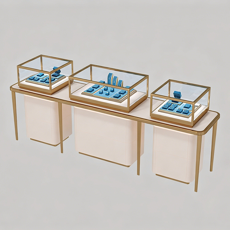 Customized display cases for luxury jewelry and timepieces