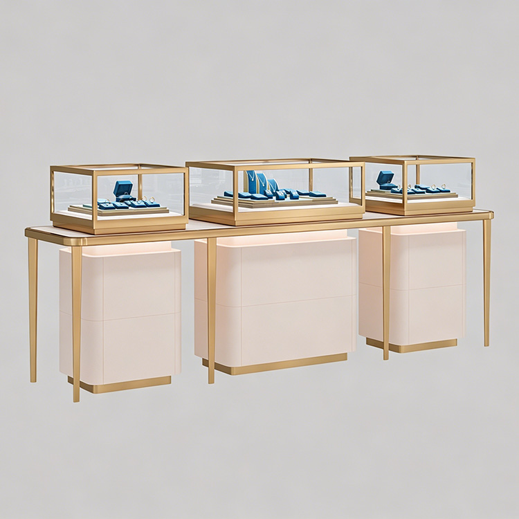 Customized display cases for luxury jewelry and timepieces
