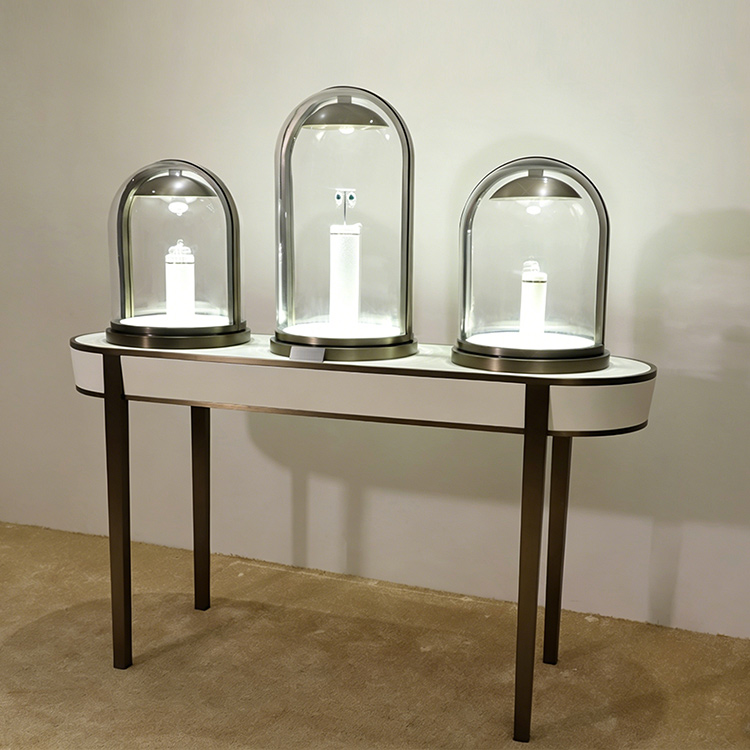 glass display case, ultra‑clear glass jewellery display cabinet dome close‑up detail
